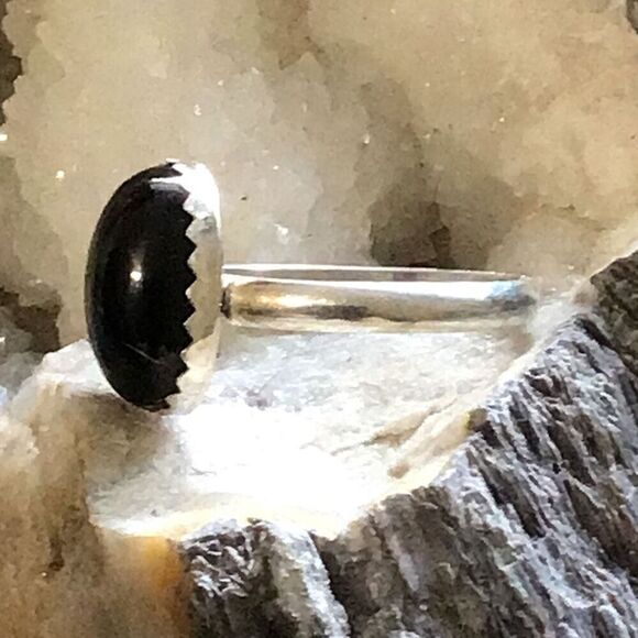 Ring, Garnet and Sterling Silver Ring, size 9, NEW, Handmade, Artisan - Picture 5 of 6